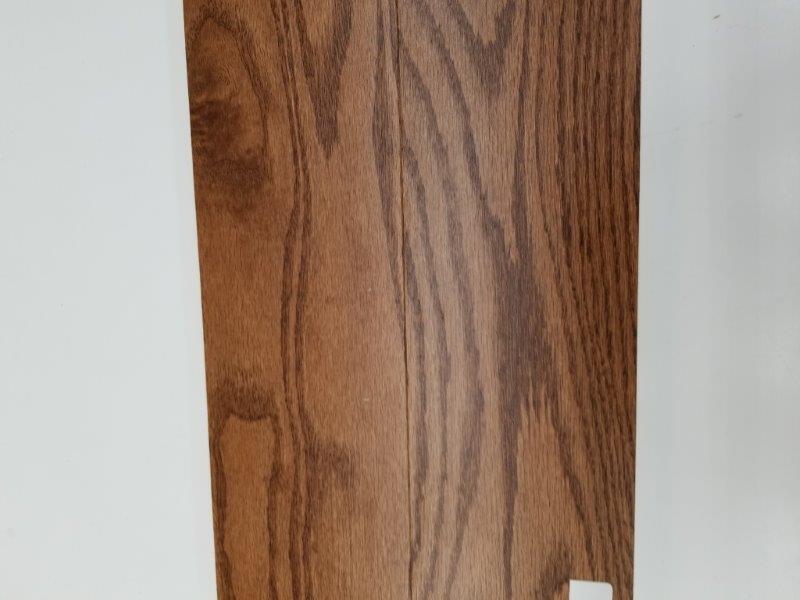 Red Oak Caramel 4 5/8" Engineered x 3/4"